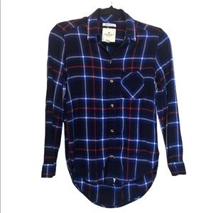 American Eagle Outfitters Blue and Red Plaid Button Down Shirt